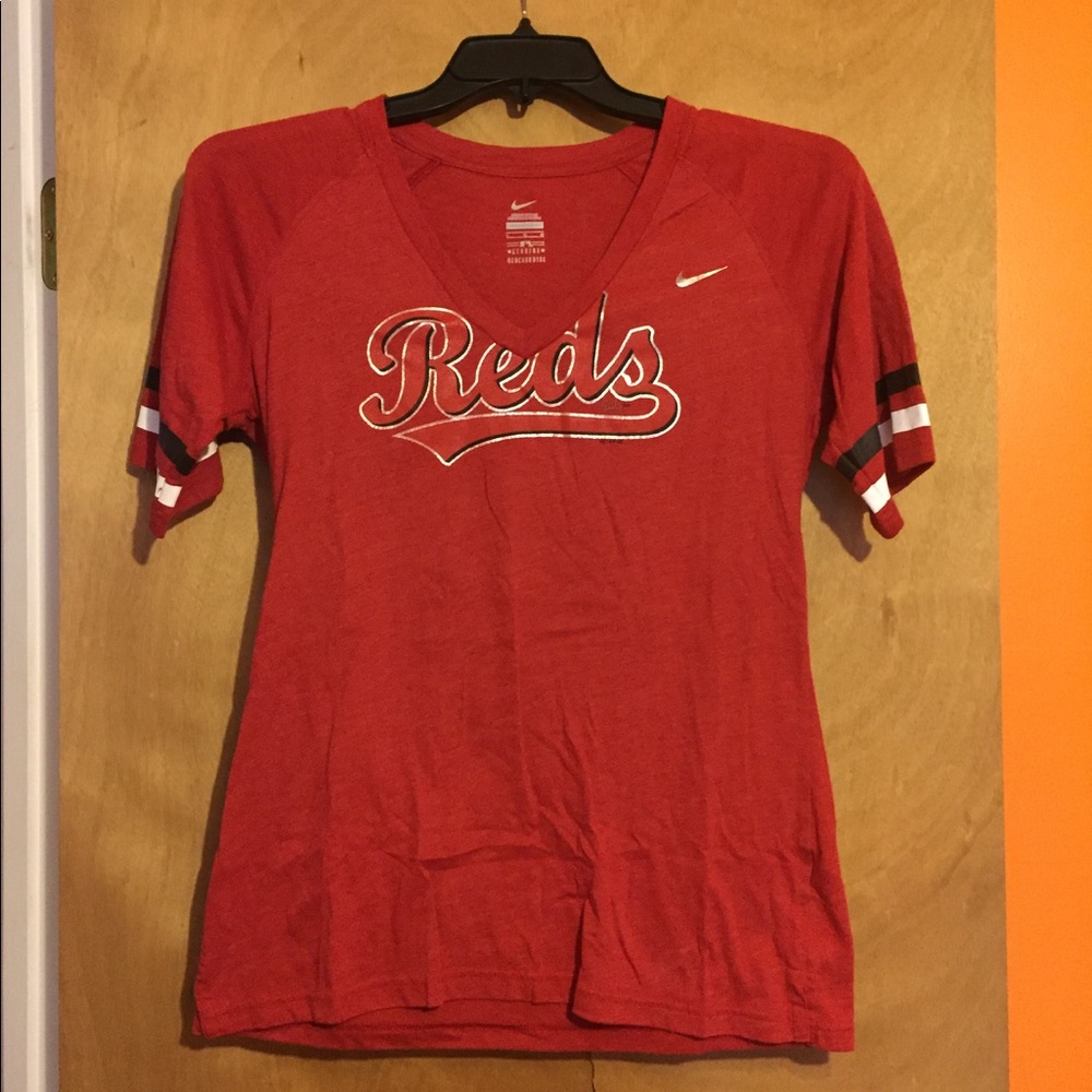 Nike Women's Cinncinnati Reds tee